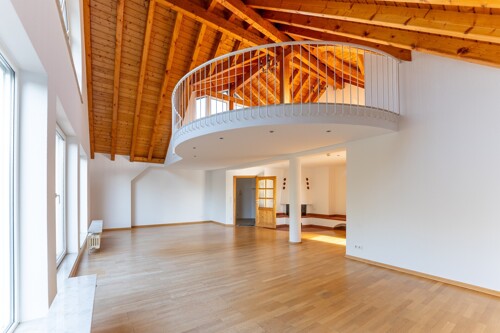 Licht. Raum. Charakter. 
Einzigartige Maisonettewohnung in Bonn-Plittersdorf