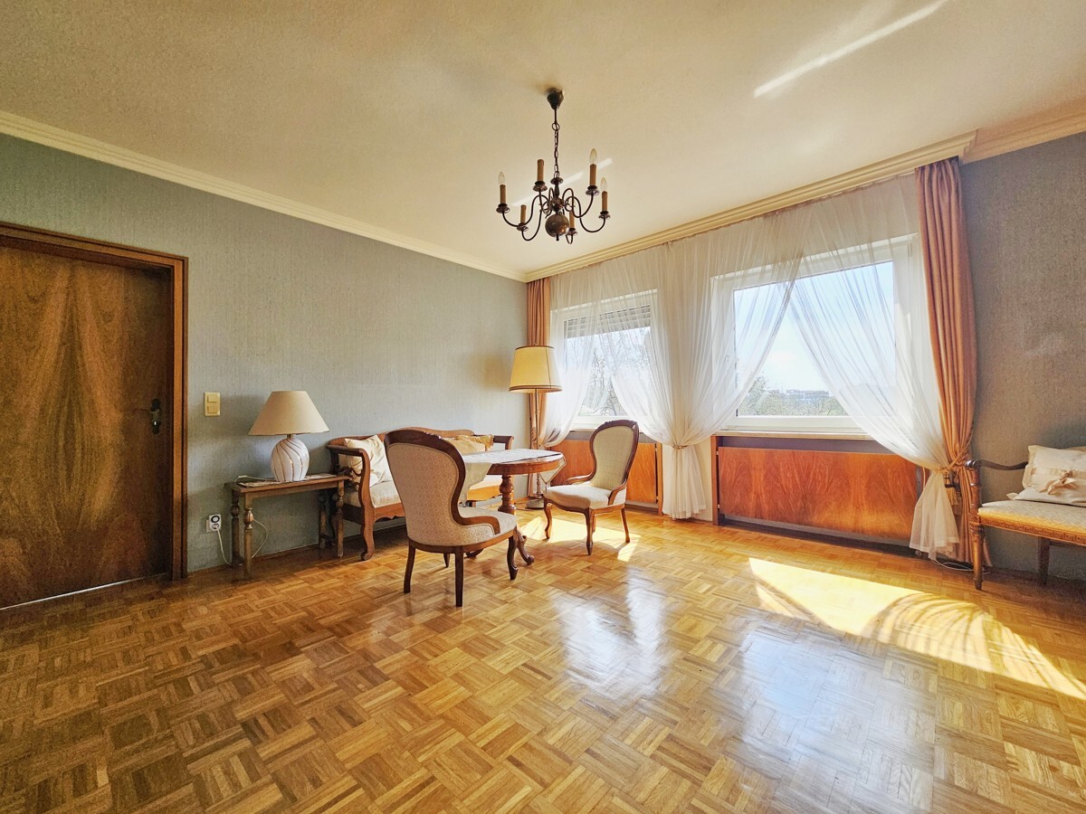 OG-Elternzimmer (als Wohnzimmer genutzt)