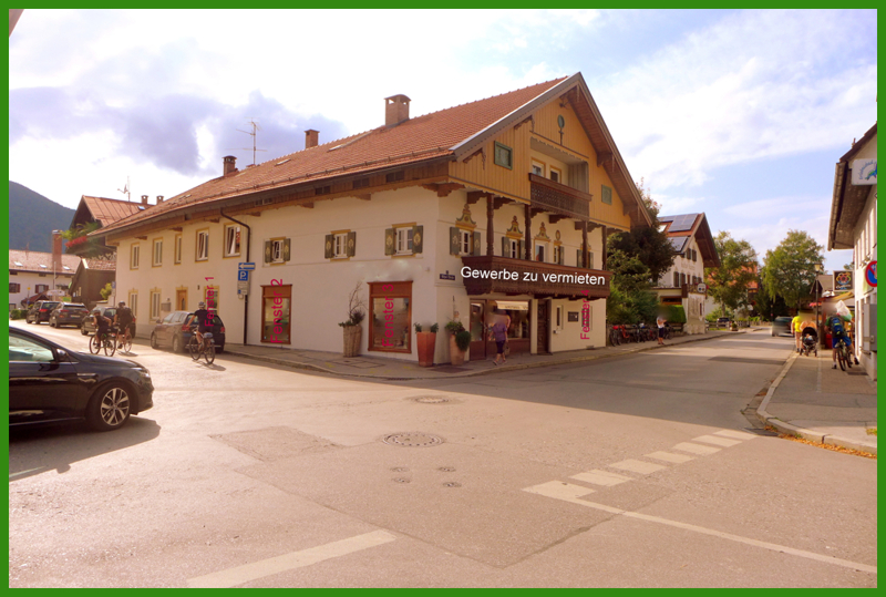 Historisches Wohn- und Geschäftshaus