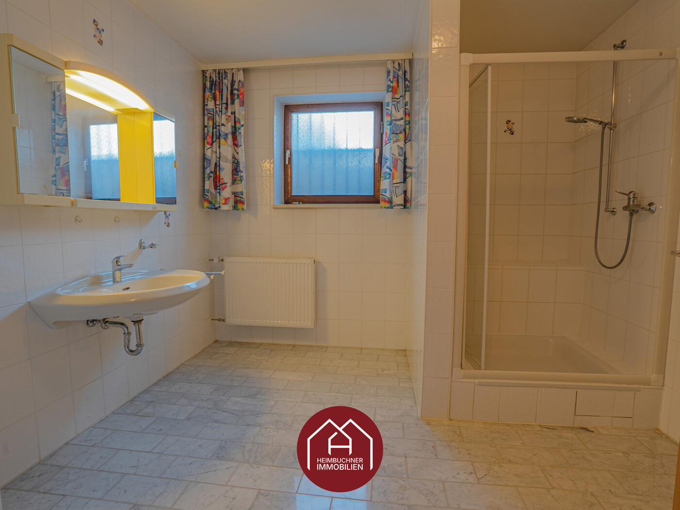 Dusche & Waschbecken, Kellergeschoss