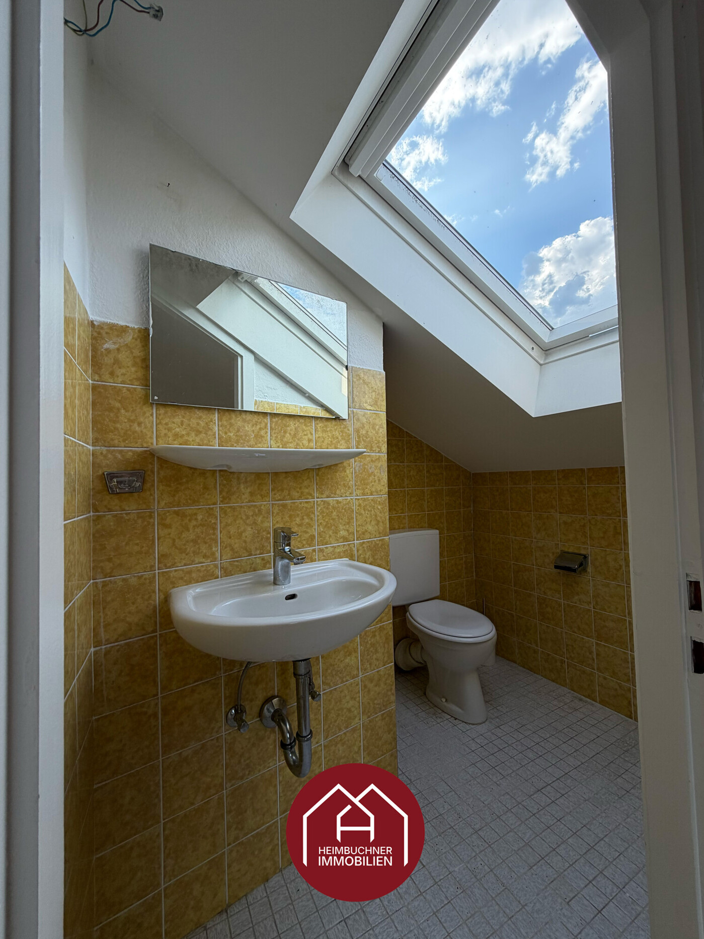 Toilette Dachgeschoss
