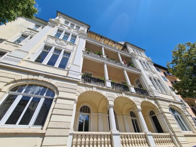 Hausansicht, Seite: Wilhelmshöher Allee