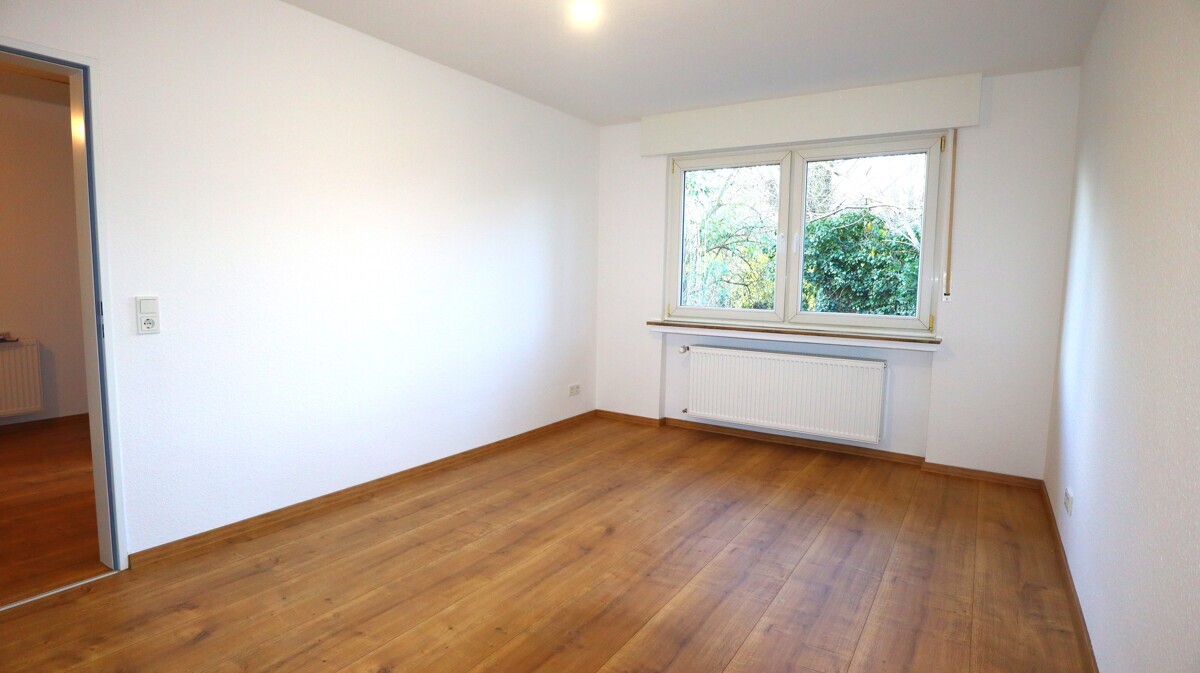 NEU-Frisch sanierte Balkonwohnung mit eigenem Eingang und Terrasse!!! - Foto 4
