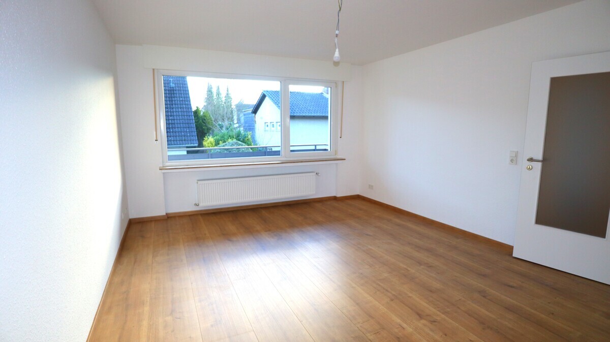 NEU-Frisch sanierte Balkonwohnung mit eigenem Eingang und Terrasse!!! - Foto 3