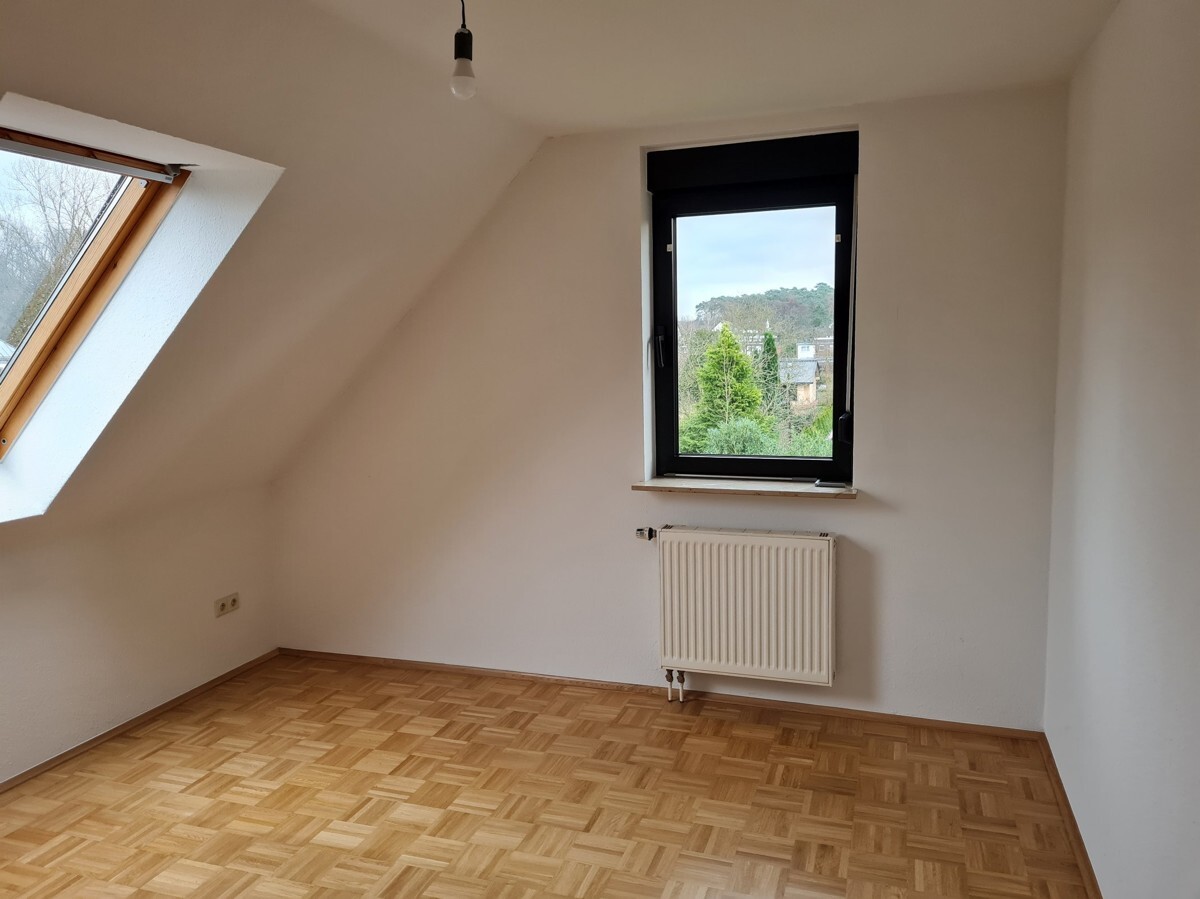 Heimelige Dachgeschosswohnung in ruhiger Waldrandlage von Schildgen !!! - Foto 5