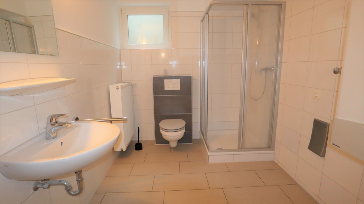 Moderne Terrassenwohnung mit eigenem Eingang und Terrasse in ruhiger Lage von Gronau!!! - Photo 3