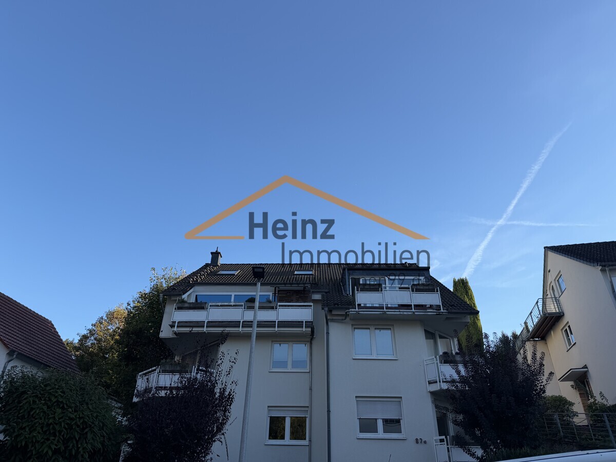 Schöne 2 Zimmer-Dachgeschosswohnung in Sand - Photo 1