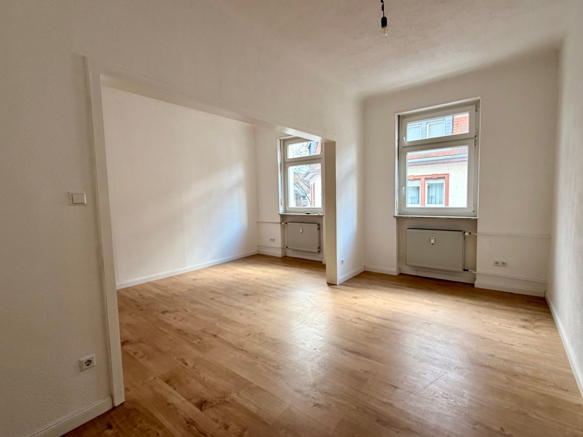 Gepflegte 2,5 ZKB 2 Balkone - ruhige Lage - Photo 1