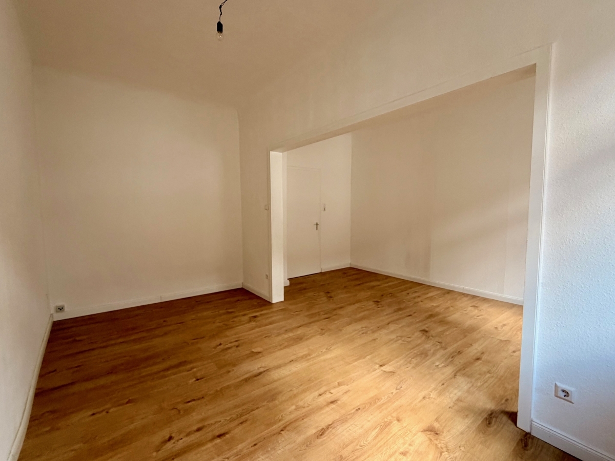 Gepflegte 2,5 ZKB 2 Balkone - ruhige Lage - Photo 5