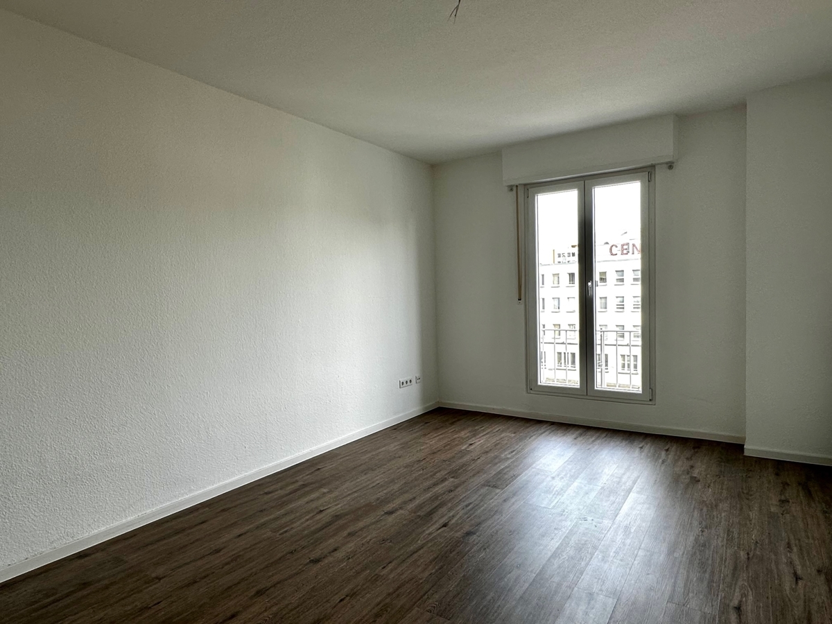 Großzügige 4-Zimmer-Wohnung - City Lage - Photo 1