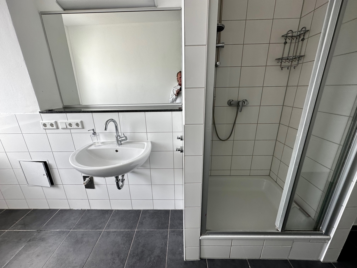 Großzügige 4-Zimmer-Wohnung - City Lage - Photo 2