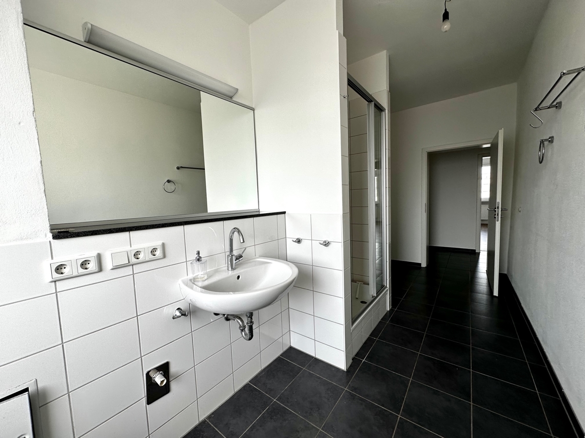 Großzügige 4-Zimmer-Wohnung - City Lage - Photo 4