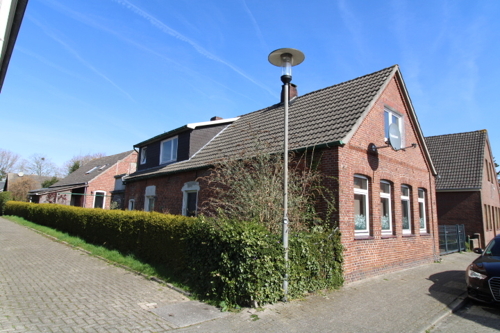 Straßenansicht