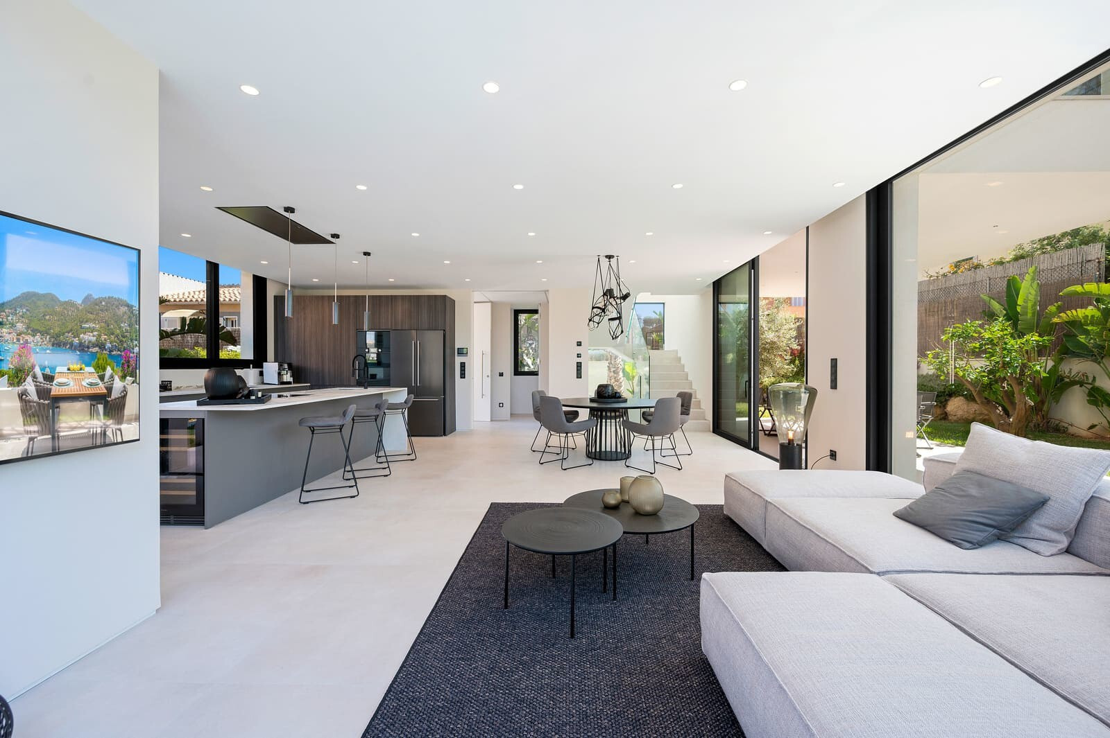atemberaubende-neubau-villa-mit-grossartigem-meerblick-in-el-toro-mallorca-13