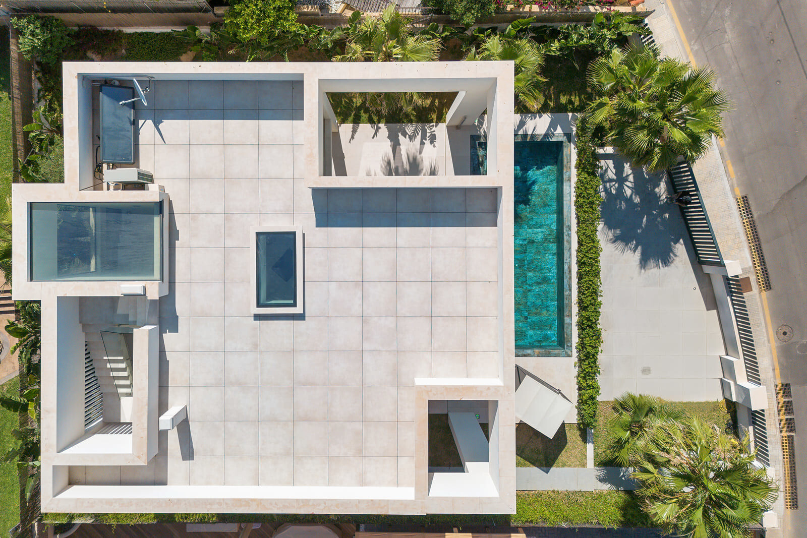 atemberaubende-neubau-villa-mit-grossartigem-meerblick-in-el-toro-mallorca-3