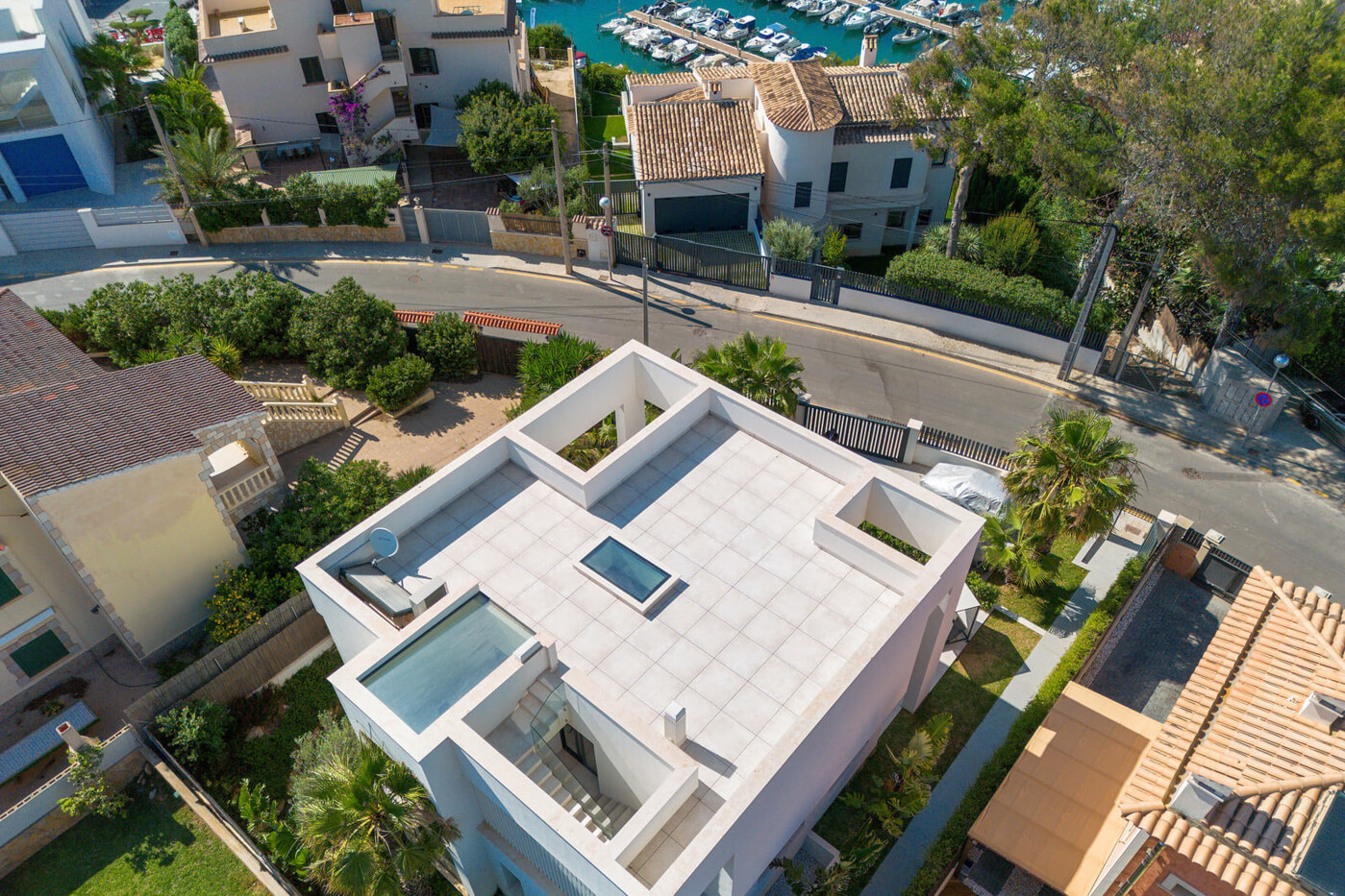 atemberaubende-neubau-villa-mit-grossartigem-meerblick-in-el-toro-mallorca-6
