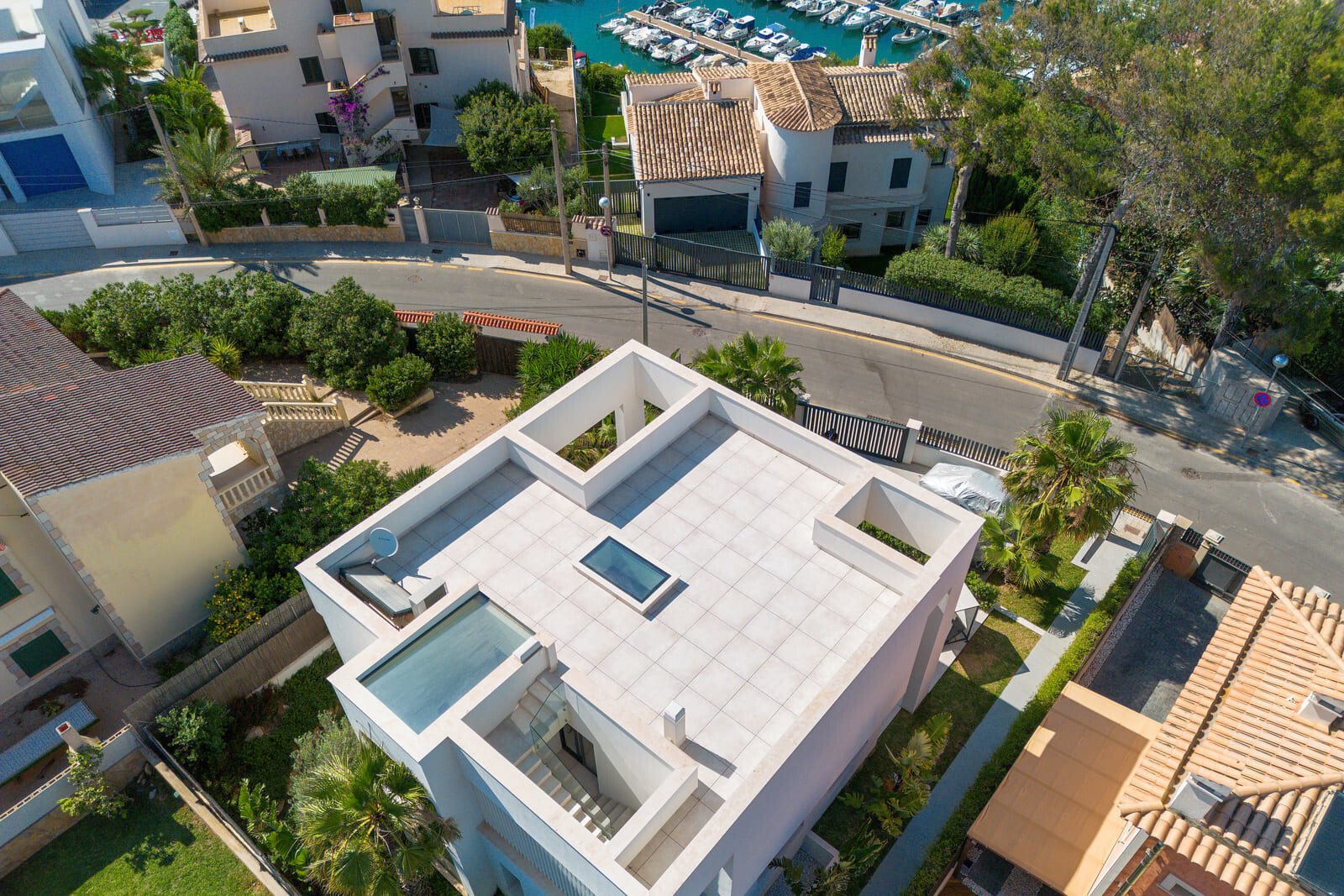 atemberaubende-neubau-villa-mit-grossartigem-meerblick-in-el-toro-mallorca-6