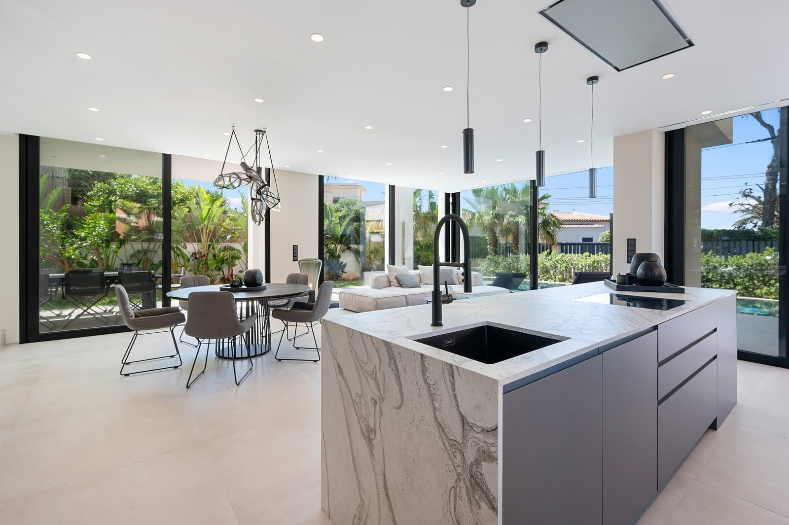 atemberaubende-neubau-villa-mit-grossartigem-meerblick-in-el-toro-mallorca-19