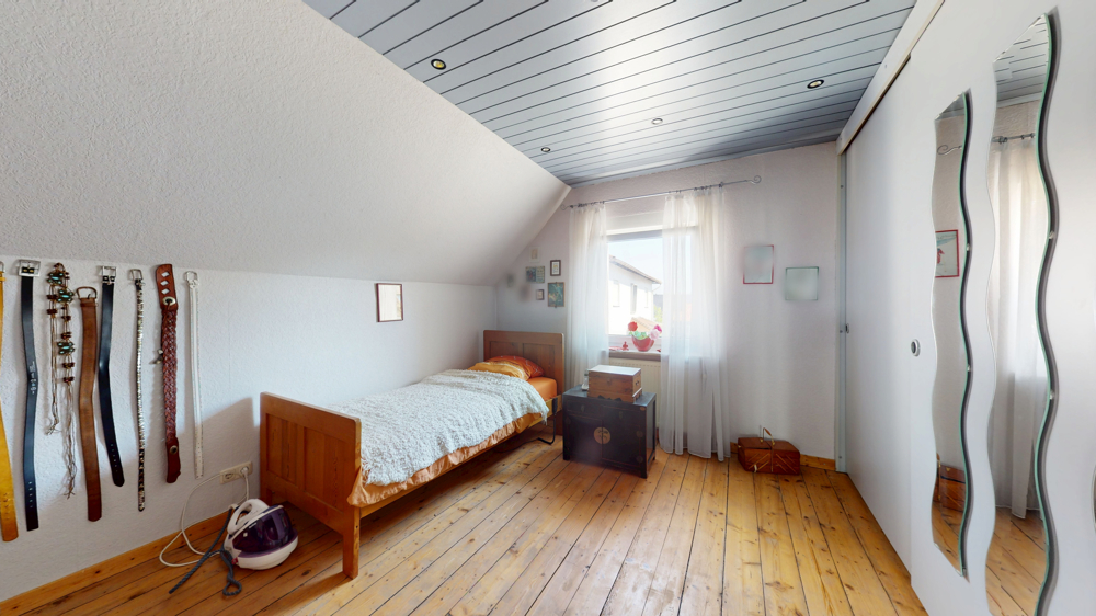 Schlafzimmer 2 OG Haupthaus