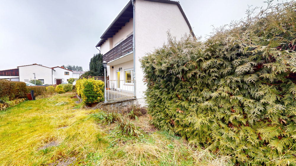 Rückansicht mit Garten