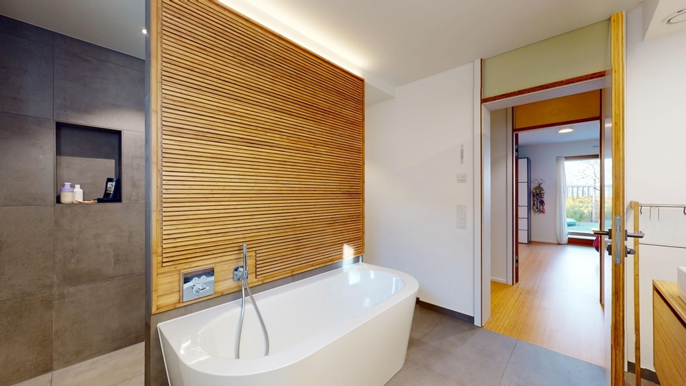 Badezimmer EG Bild 2