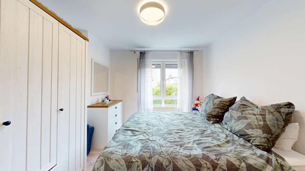 Schlafzimmer 1