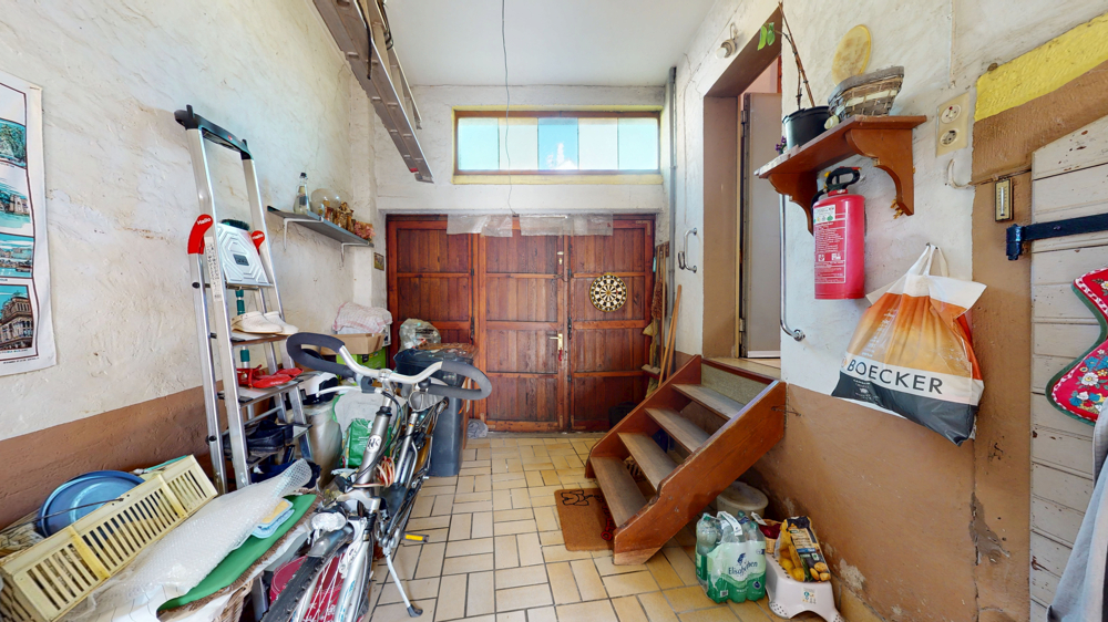 Garage 2