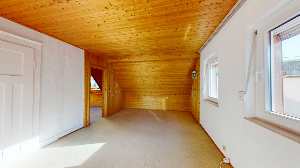 Zimmer 2 OG