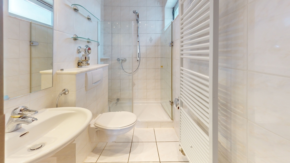 Badezimmer 1
