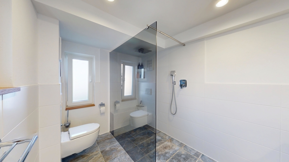 Badezimmer EG