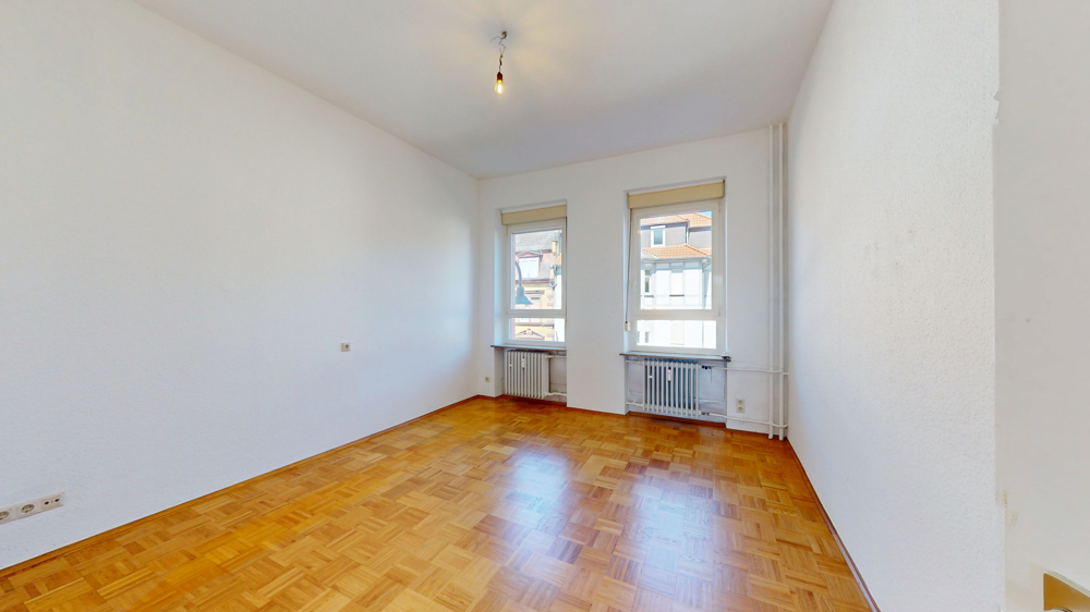 Schlafzimmer 1
