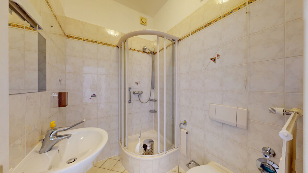 Badezimmer 1