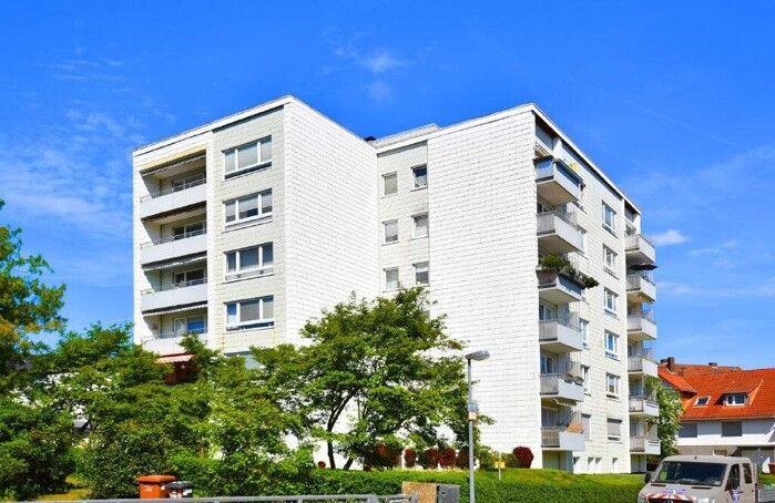 Schön geschnittene 4-Zimmer-Eigentumswohnung in Fernblicklage Altenbauna