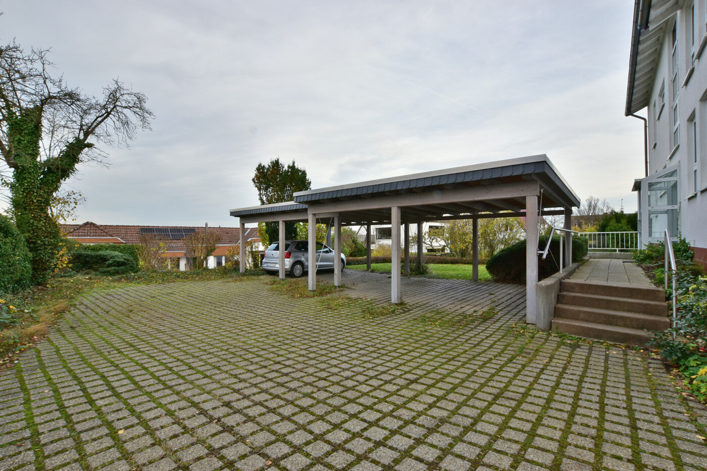 4079 Carport