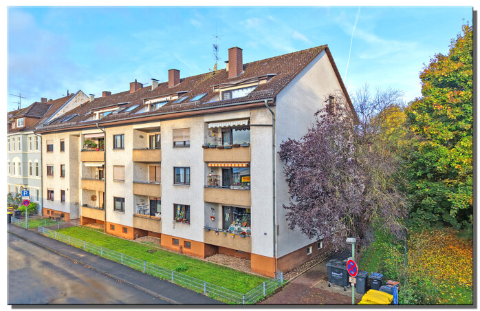 Entzückende 3-ZKB mit Balkon und Garage KS-Süd