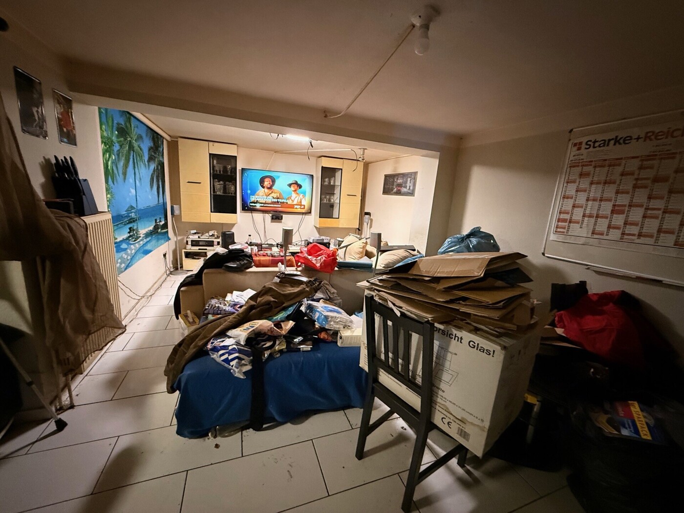 2-4111 - KG Wohnzimmer
