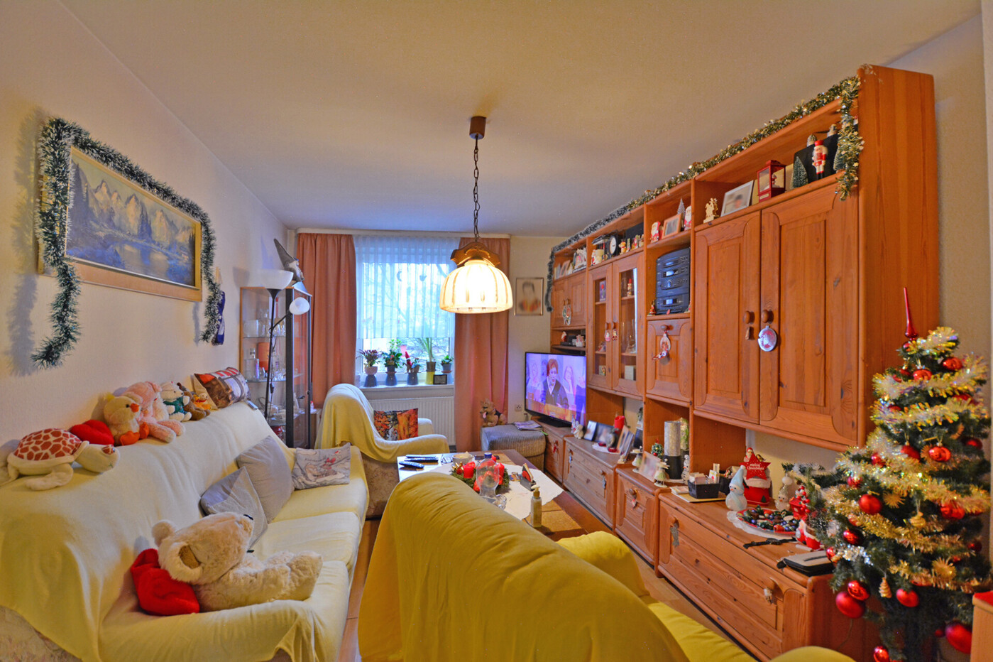 WG 10 - Wohnzimmer
