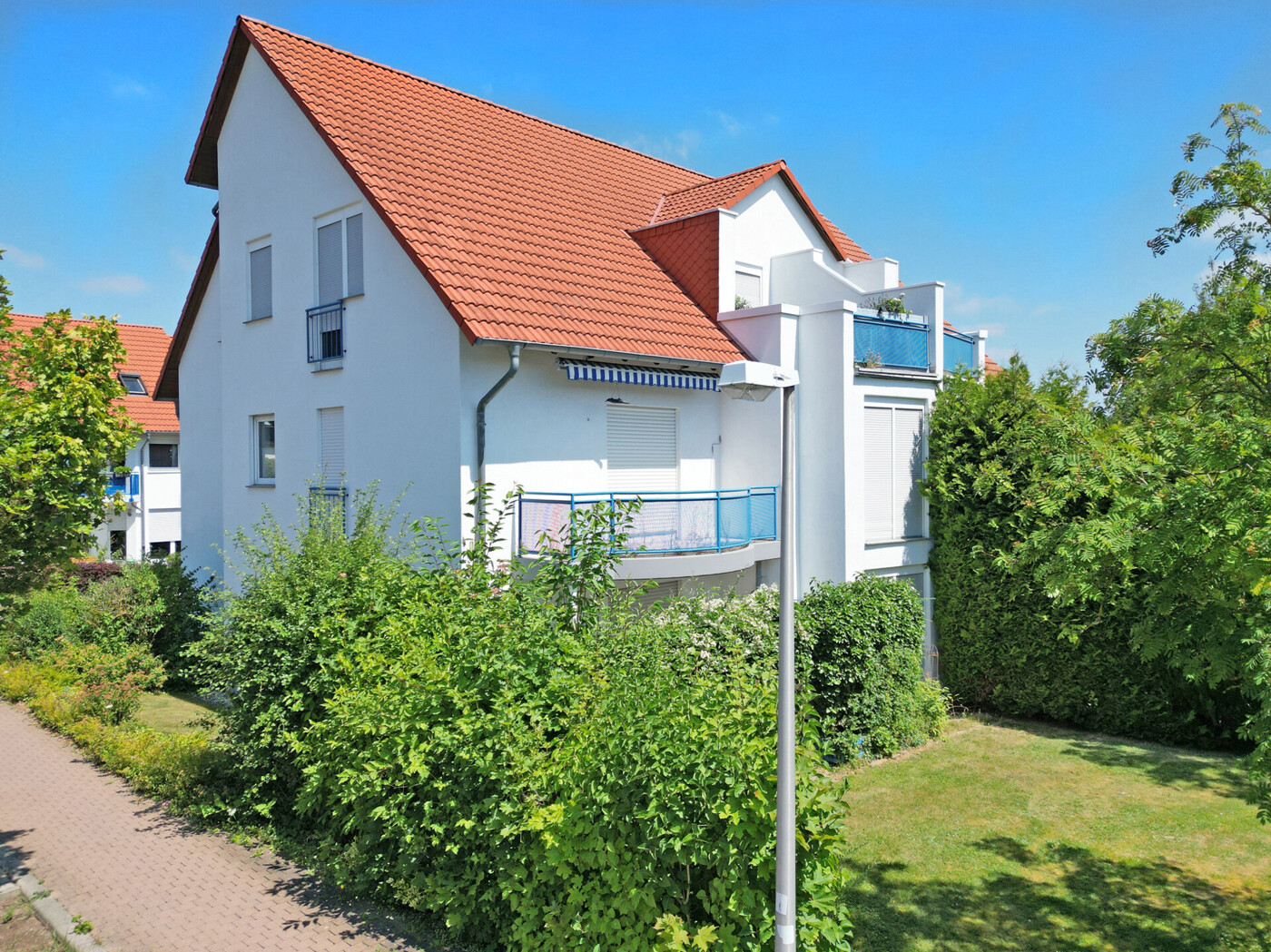 Straßenansicht 2