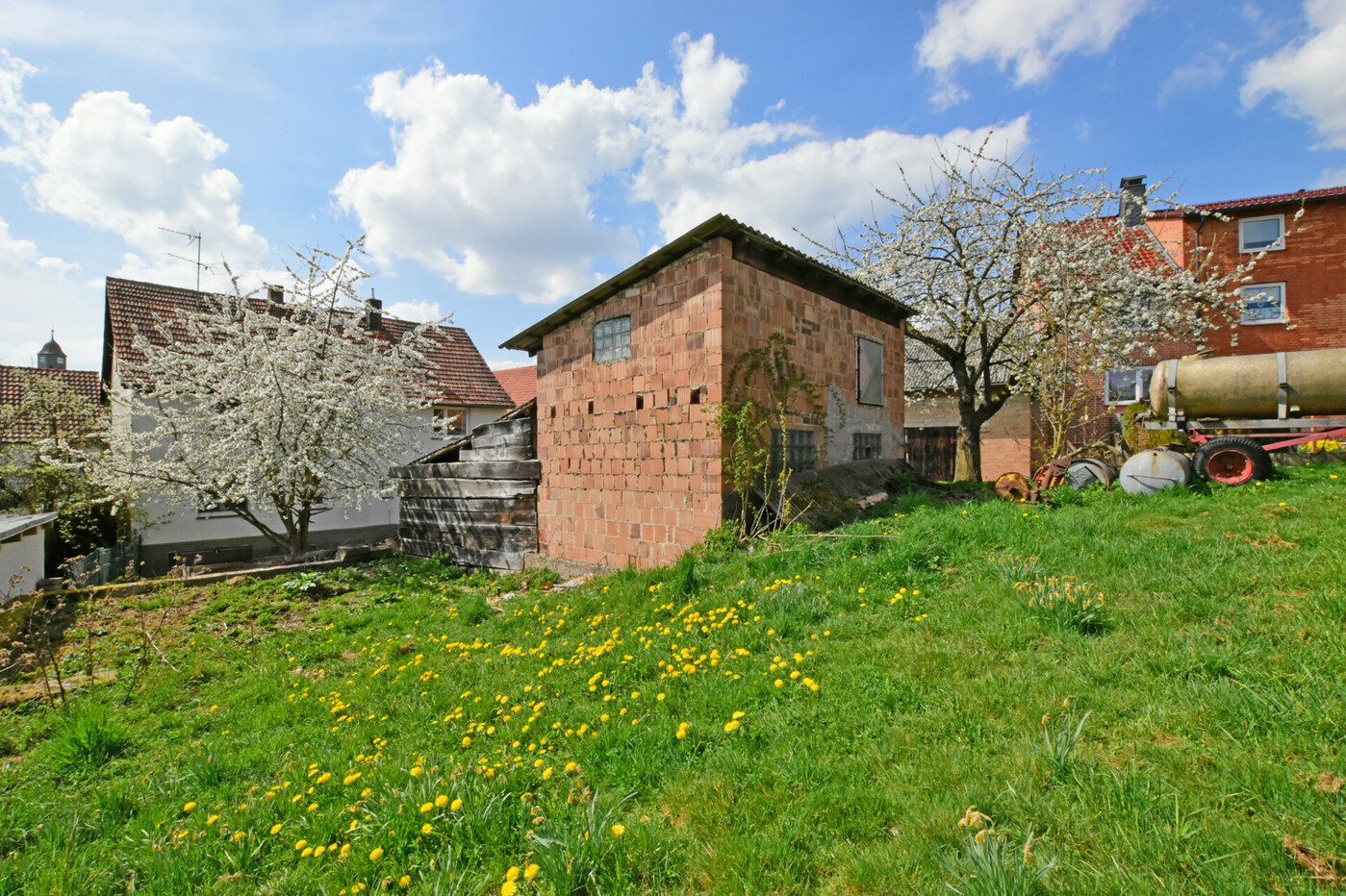 2-3885 - Garten 2