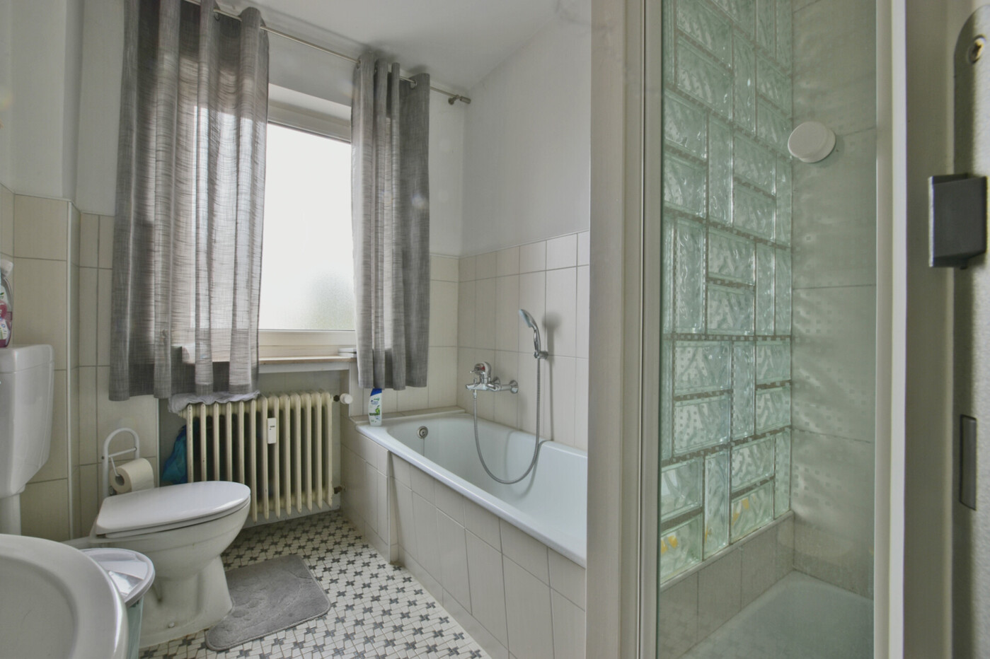 OG li - Badezimmer