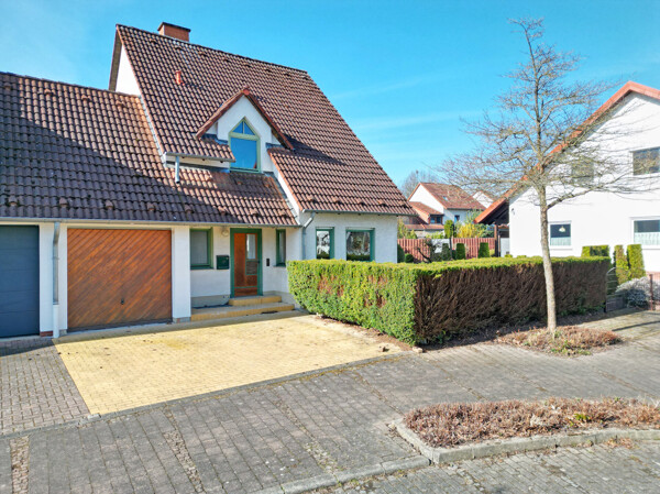 Straßenansicht