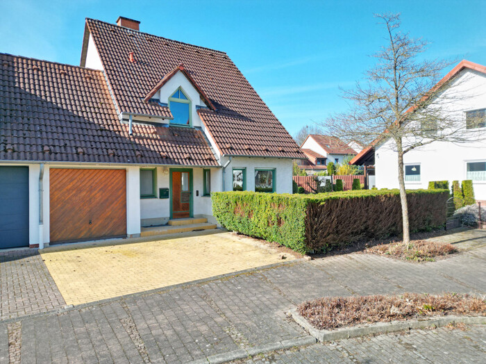Macht Laune: Freies Einfamilienhaus zum Renovieren in beliebter Wohnlage des Leiselfeldes