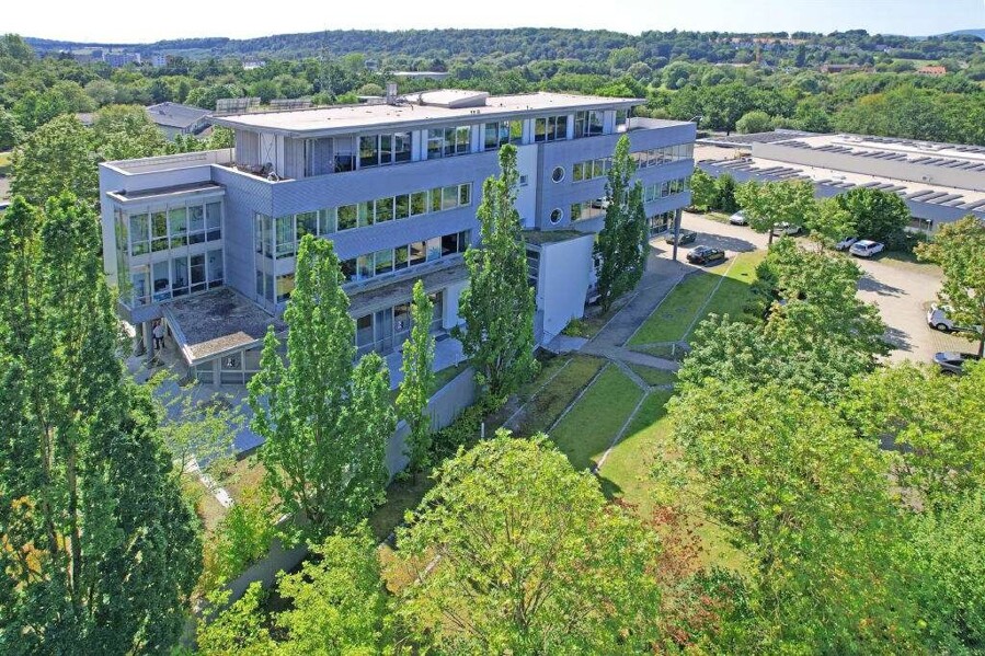 Attraktive Bürofläche im Industriepark-Waldau mit PKW-Stellplätzen
