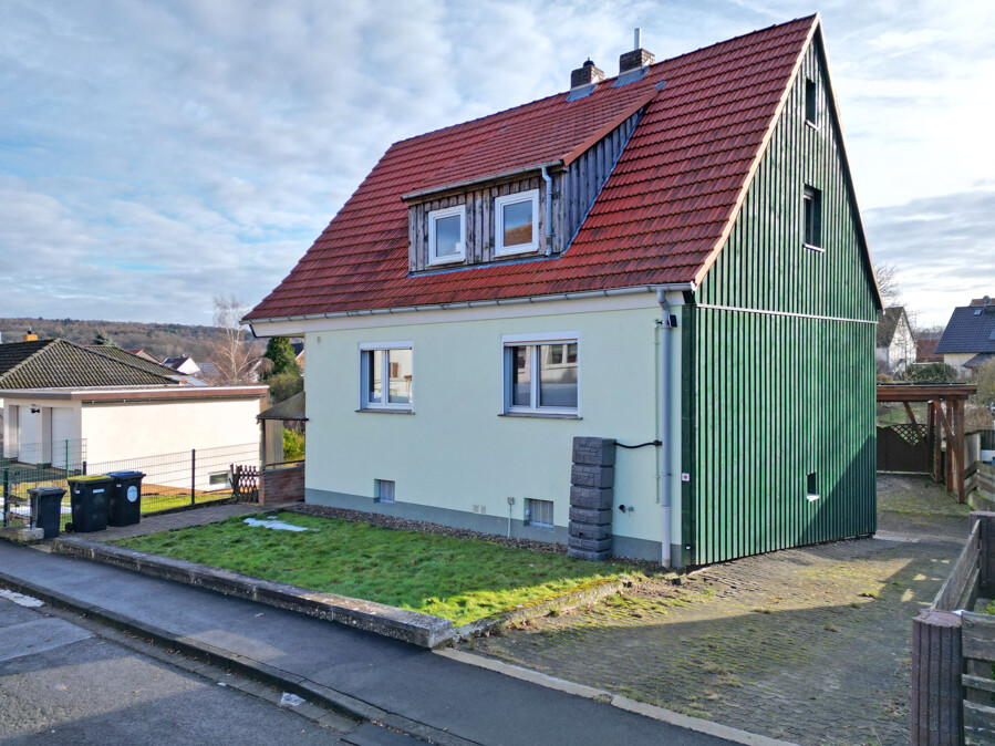 Freies Einfamilienhaus in ruhiger, attraktiver Ortsrandlage von Hessisch Lichtenau-Fürstenhagen
