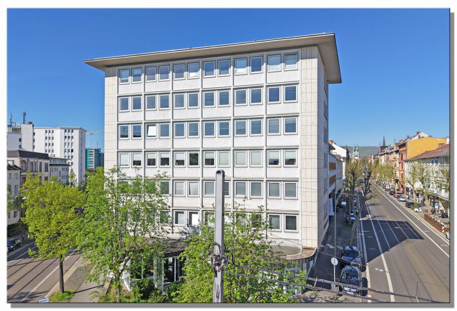 206 m² Büro-/Praxisfläche in bekanntem Geschäftshaus, KS-West