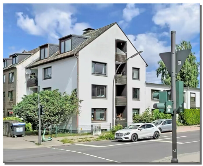 Frei werdende 2-Zimmer Wohnung mit Balkon, zentral Hamburg-Stellingen