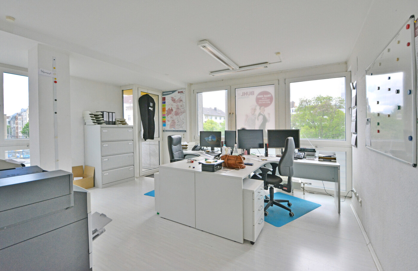 Büro 4