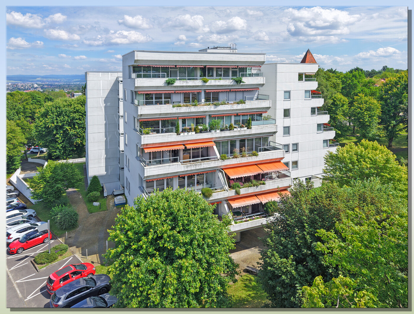 Attraktive 3-ZKB mit Balkon am Schwimmbad-Wilhelmshöhe in Kassel