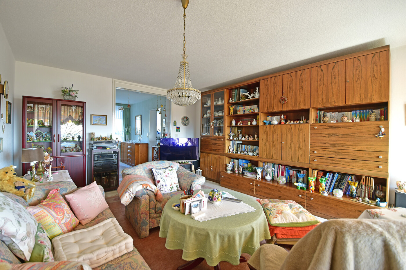 26-5557 - Wohnzimmer (2)