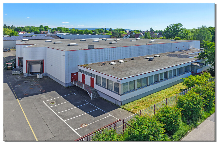 3458 m² Hallen-/und Bürofläche auf 11052 m² Areal, KS-Ost